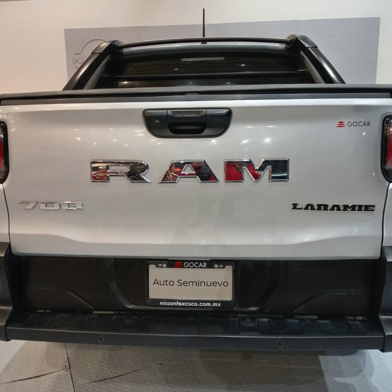 Dodge Comerciales Ram 700 Pick-Up 4 pts. Laramie, Doble Cab., TM5, a/ac., f. niebla, f. led, RA-15 2023